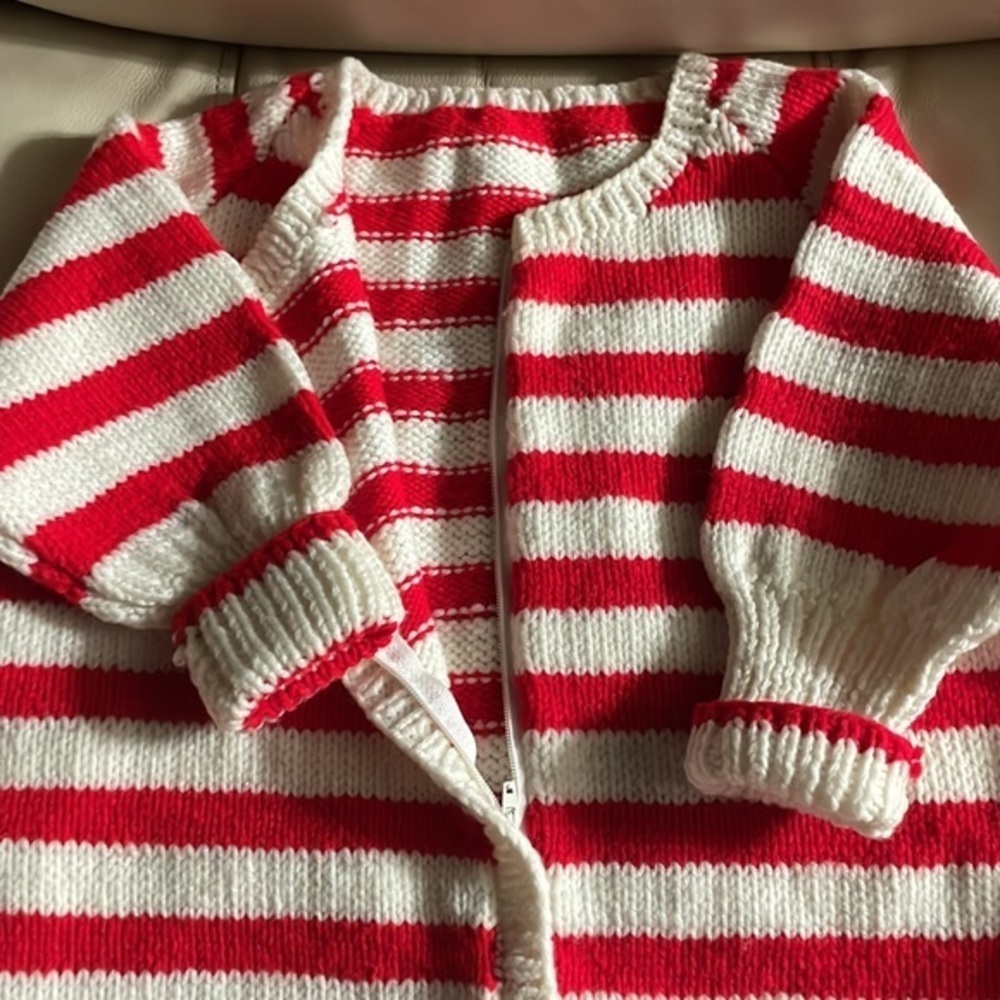 Markdown 💜Vintage Baby Bunting winter sweater handmade. Essentially - Picture 3 of 6